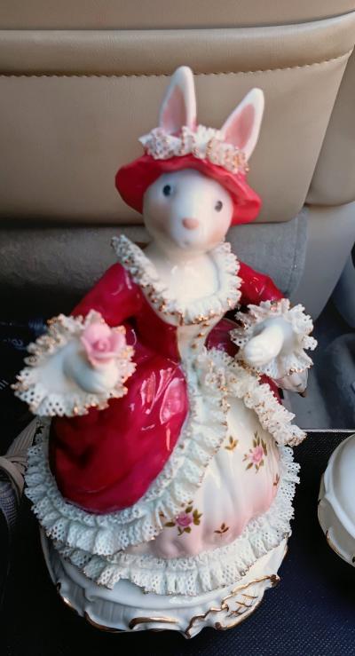 porcelain rabbit