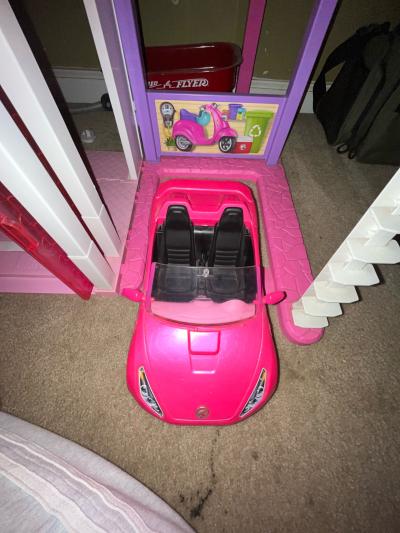 Barbie dream house with toys included - Thumbnail 12
