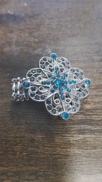 bracelets necklaces pins and more - Thumbnail 10