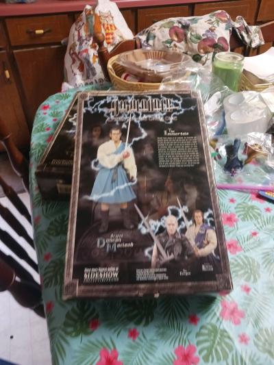 Sideshow Collectibles Duncan And Connor MacLeod