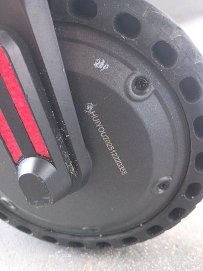 Joyhis JS Android Electric Scooter W Charger - Thumbnail 11