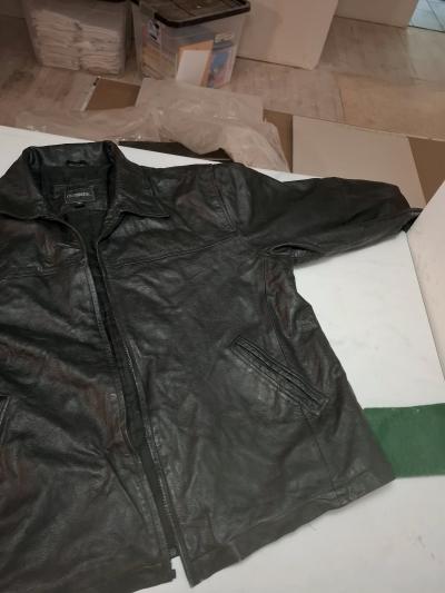 black leather coat good condition - Thumbnail 3