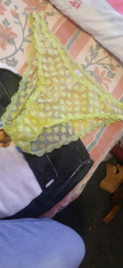 thongs and bikini underwear - Thumbnail 3