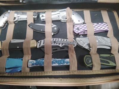 collection of folding novelty pocket knives - Thumbnail 3