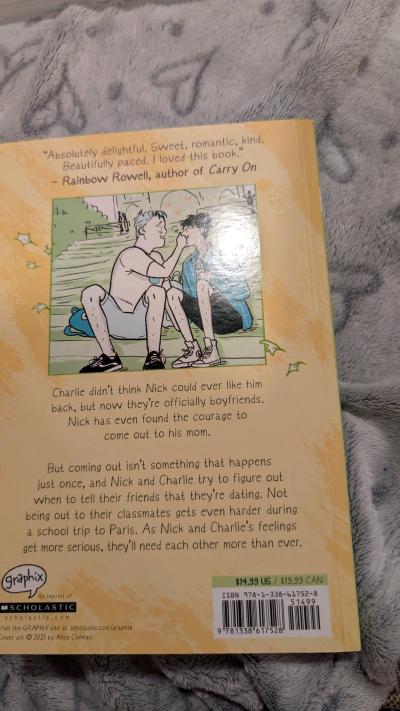 heartstopper books one to four - Thumbnail 7