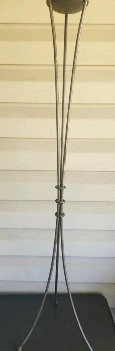 Tall slender metal candle stand - Thumbnail 4