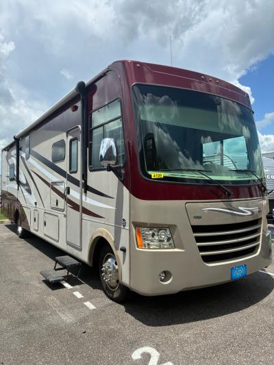 2015 Coachmen Mirada 35LS
