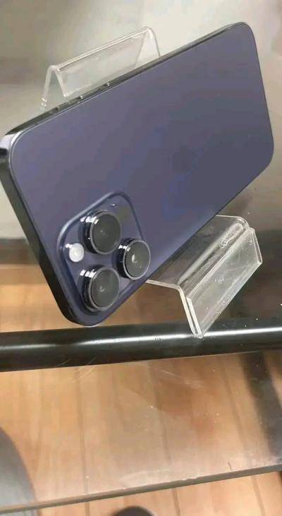 Unlocked iPhone 14 pro Max 128GB