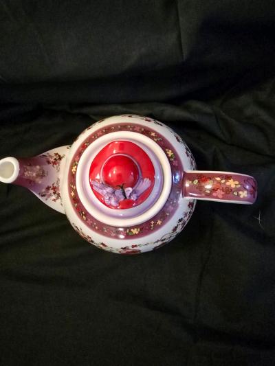 2004 Paul Cardew Design Red Hat Society Tea Time teapot - Thumbnail 2