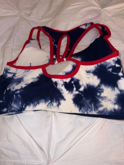 womens xl sports bra like new great quality - Thumbnail 2
