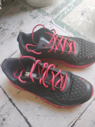 A Nice Pair of Red and Black UnderArmor Sneakers - Thumbnail 4