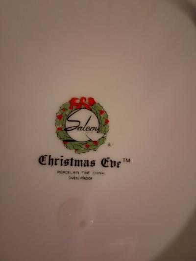 Two Sets of Fine China Dishes - Thumbnail 7