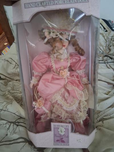 collectable memories porcelain doll - Thumbnail 8