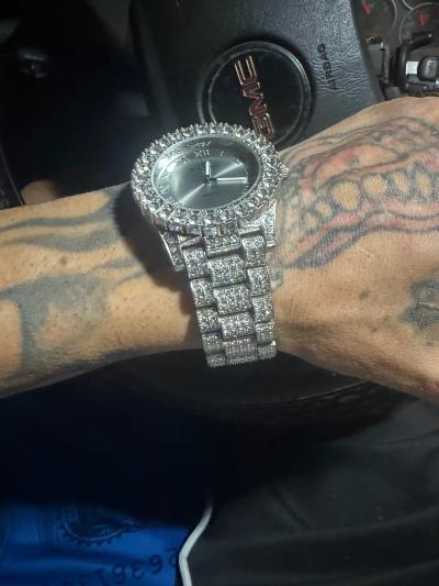 ICED OUT WATCH FLEX ON EM