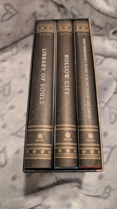 miss peregrines peculiar children book set