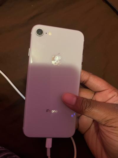 iPhone 8 white 64 gb - Thumbnail 3