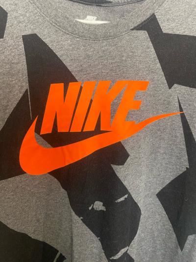 Large Grey and Black Nike TShirt - Thumbnail 3
