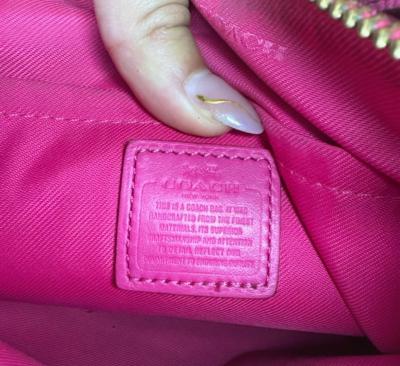 vintage coach crossbody bag hardly used - Thumbnail 2
