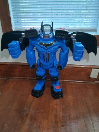 Batman Extreme Megabot with wings