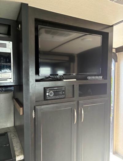 2020 Grand Design 2150RB - Thumbnail 8