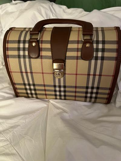 beautiful large handbag used good condition - Thumbnail 2