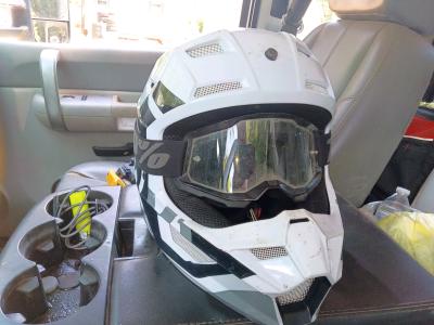 dirt bike helmet - Thumbnail 4