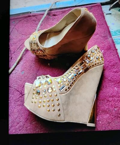 A Nice and Sexy Pair of Tan Platform Heels with Gems - Thumbnail 2