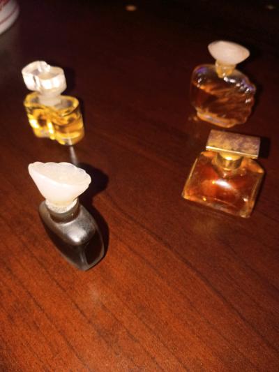 antique estee Lauder perfume bottles with perfume - Thumbnail 2