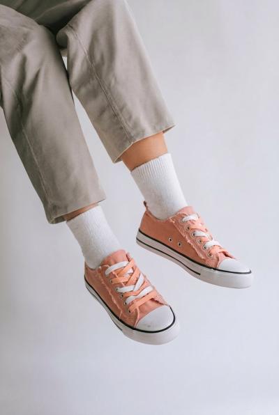 Womens sneakers in various colors size8