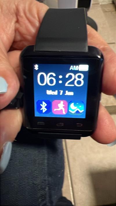 older style I watch great condition comes with charger
