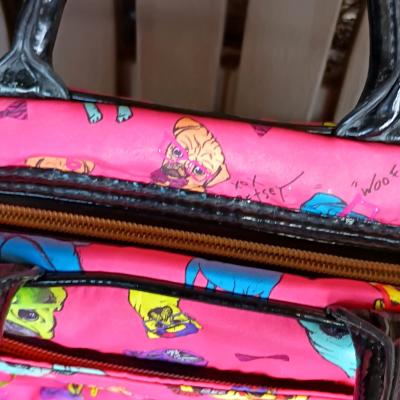 Betsey Johnson pug purse - Thumbnail 4