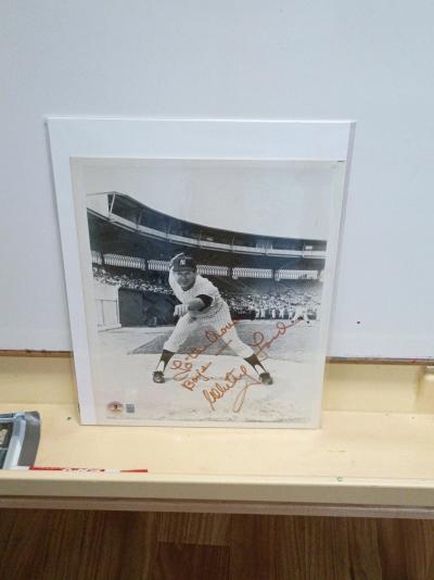 MLB Signed Baseball Player Photo Certified Authencity