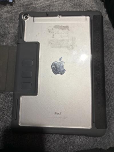 Apple 5th generation iPad - Thumbnail 2
