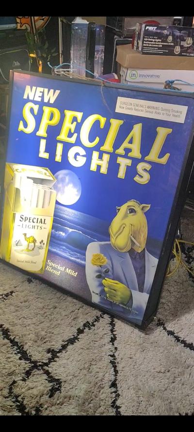 vintage Salem Cigarettes and Joe Camel themed lighted sign - Thumbnail 7