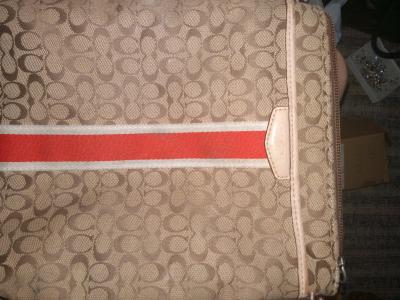 This Coach Signature Stripe bag features a beige jacquard - Thumbnail 3