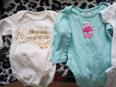 bundle of baby girl clothes sizes nb to 6 months - Thumbnail 5
