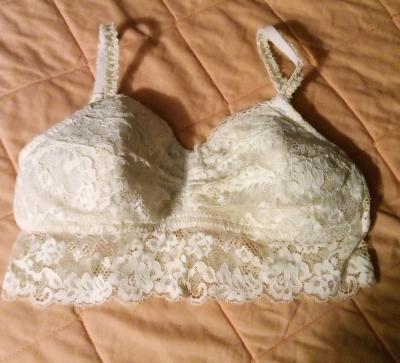 A Nice Sexy Womans White Lace Bra