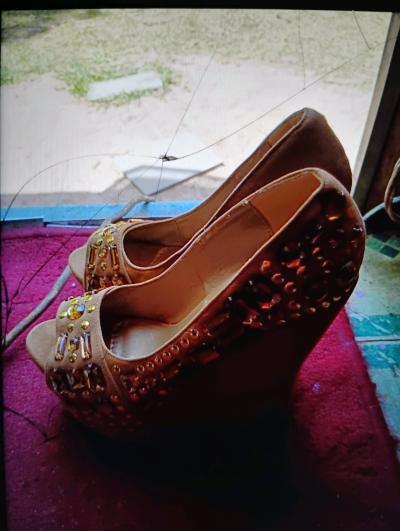 A Nice and Sexy Pair of Tan Platform Heels with Gems - Thumbnail 5