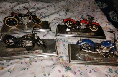 Maisto collectable motorcycles - Thumbnail 2