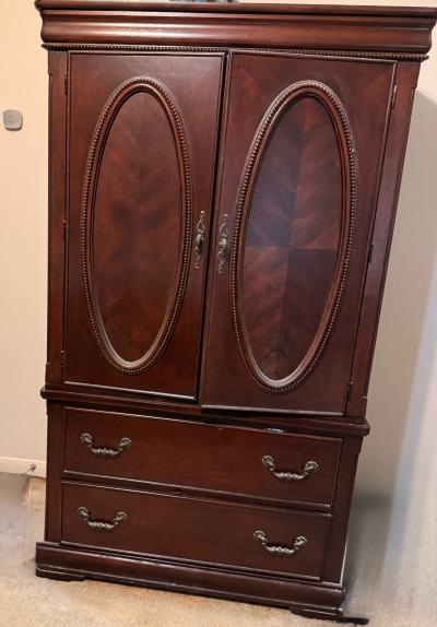 Entire Cherry Mahogany Wood Bedroom Set - Thumbnail 2