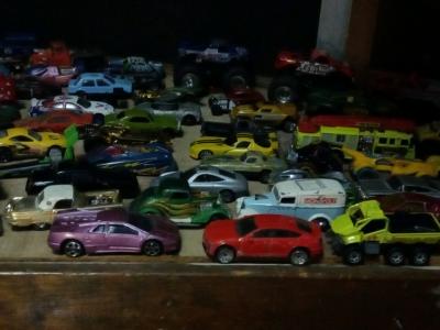 100 Hot Wheel Cars - Thumbnail 4