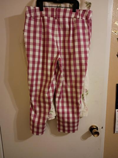 Womens Capri Pants