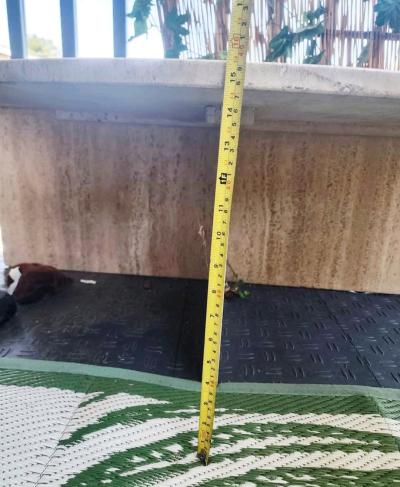 Solid semi circle marble table - Thumbnail 3