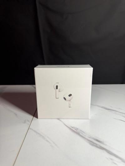 Gen 3 Apple AirPods