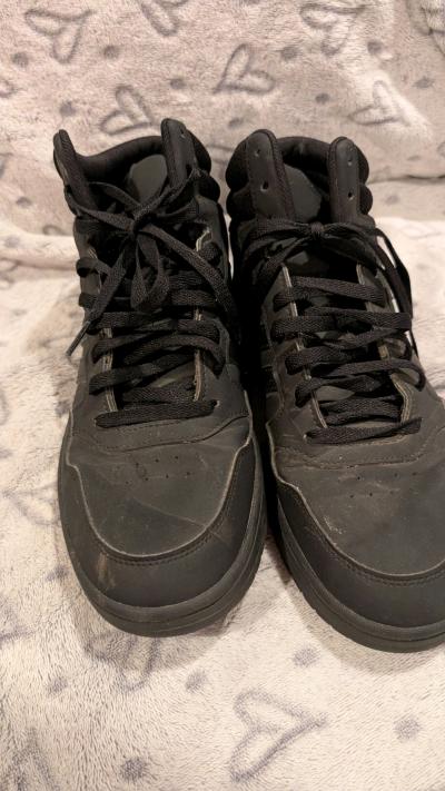 black Adidas high tops mens 9 and a half