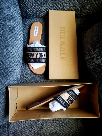 Steve Madden New York sanddles