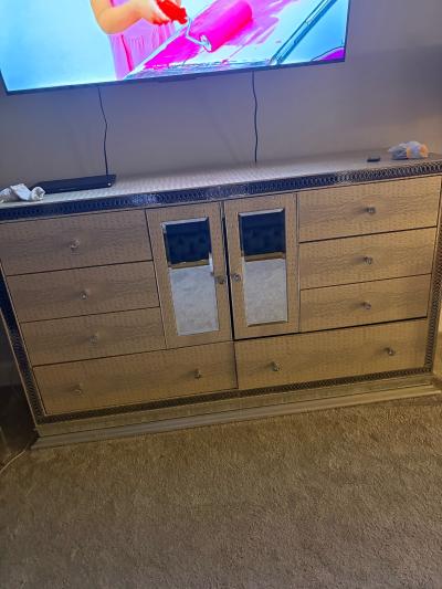 dining room cabinet very good condition purchased at Raymou