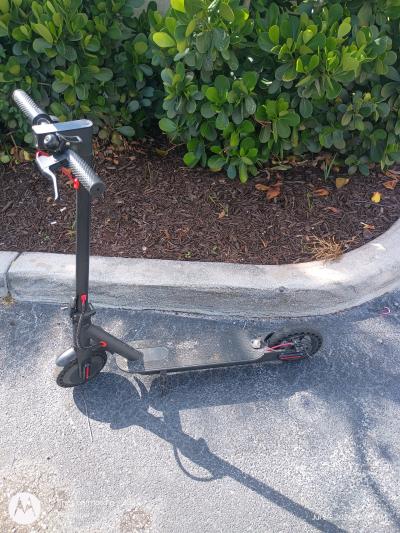 Joyhis JS Android Electric Scooter W Charger