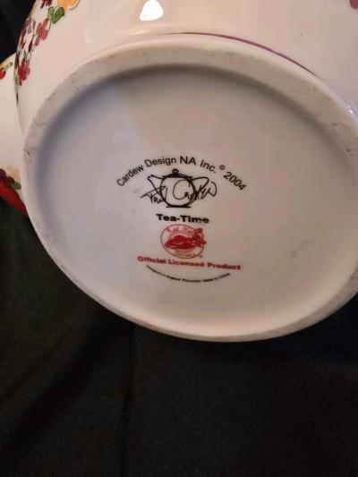2004 Paul Cardew Design Red Hat Society Tea Time teapot - Thumbnail 4