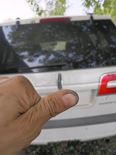 2010 Lincoln navigator l fully loaded - Thumbnail 4